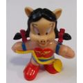 LOONEY TUNES ' WONDER WOMAN ' Petunia Pig figur...