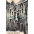 R052536 Mont Saint Michel. Abbaye. Cour de la M...