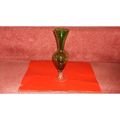 VASE / GREEN GLASS VASE SHAPED ATTRACTIVE (26/01)