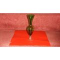 VASE / GREEN GLASS VASE SHAPED ATTRACTIVE (26/08)