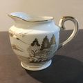 Kutani (KUT 295) Hand-Painted Gold on White Cre...