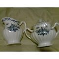 J. & G. Meakin Classic White Chatsworth cream a...