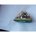 LILLIPUT LANE / APRIL COTTAGE (28/01)