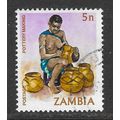ZAMBIA 1982 VILLAGE LIFE POTTERY MAKING DECORAT...