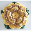 Hot pad pot holder yellow rose 5.5 inch diamete...