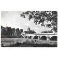 39 - Dole - Le pont sur le Doubs et la Basilique